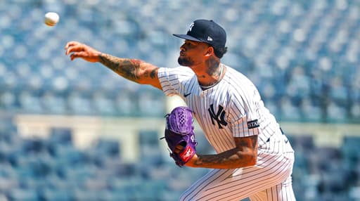 Yankees RHP Luis Gil faces hitters for 1st time since straining his right lat