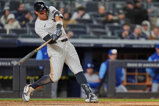Judge hits go-ahead homer to end 10-game drought as Yankees edge Royals 4-3 for 3-game sweep