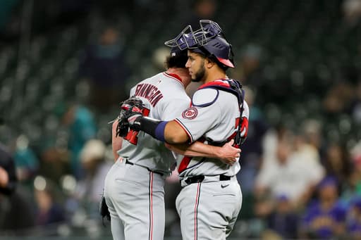 Nationals catcher Ruiz placed on IL a day after getting hit on the head with a foul ball