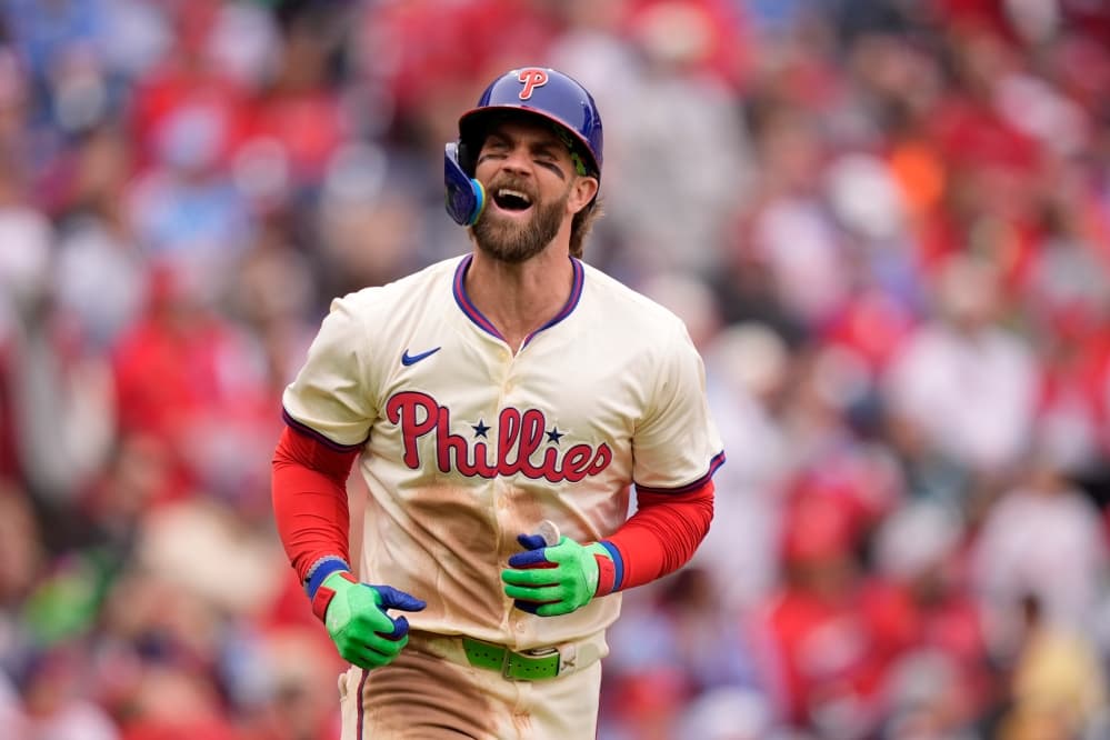 Phillies put hot-hitting Bryce Harper on paternity leave before 4-game series with the Reds