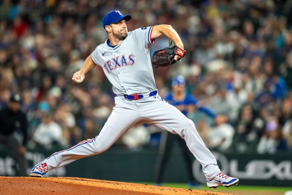 Max Scherzer scratched from start for Rangers and put on IL with hamstring strain to end season