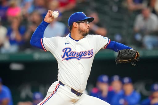 Rangers acquire José Ruiz and cash from the Braves for Dane Dunning in swap of right-handers