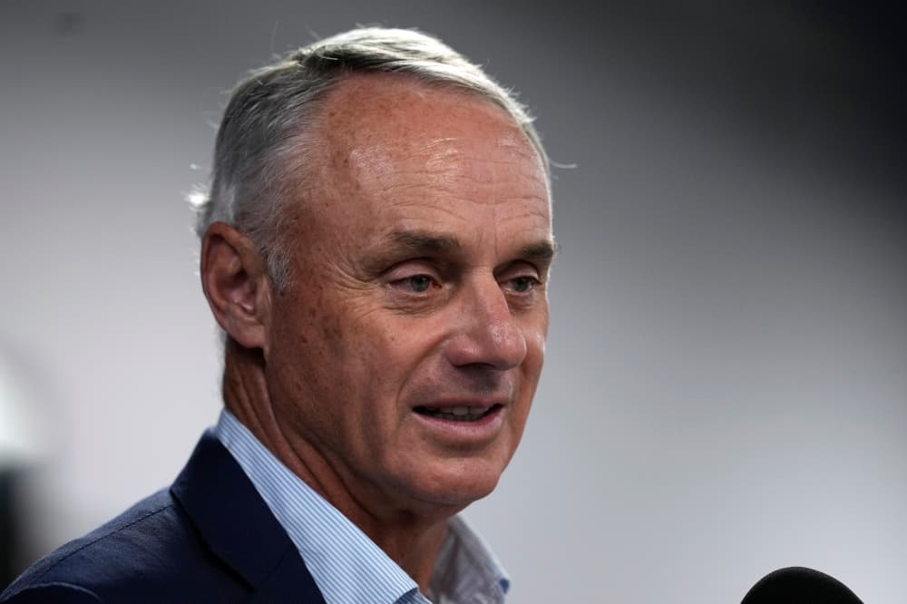 Manfred expects A’s to play in new Las Vegas stadium starting in 2028