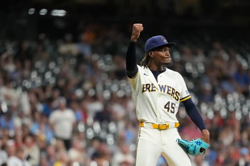 Brewers manager Murphy calls Uribe’s mound antics unacceptable