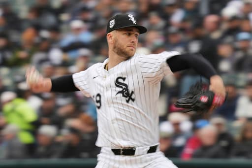 Burke stars as Venable gets 1st win with the White Sox in an 8-1 victory over the Angels