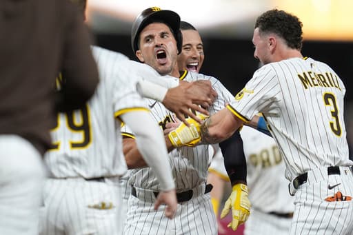 Laureano singles in Bogaerts in the 10th as the Padres walk-off the Red Sox, 5-4