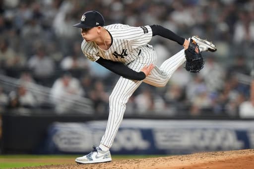 Luke Weaver agrees to $22 million, 2-year deal with the New York Mets, AP source says