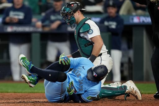 Springer gets hurt, Blue Jays blow lead and head home trailing Mariners 3-2 in ALCS
