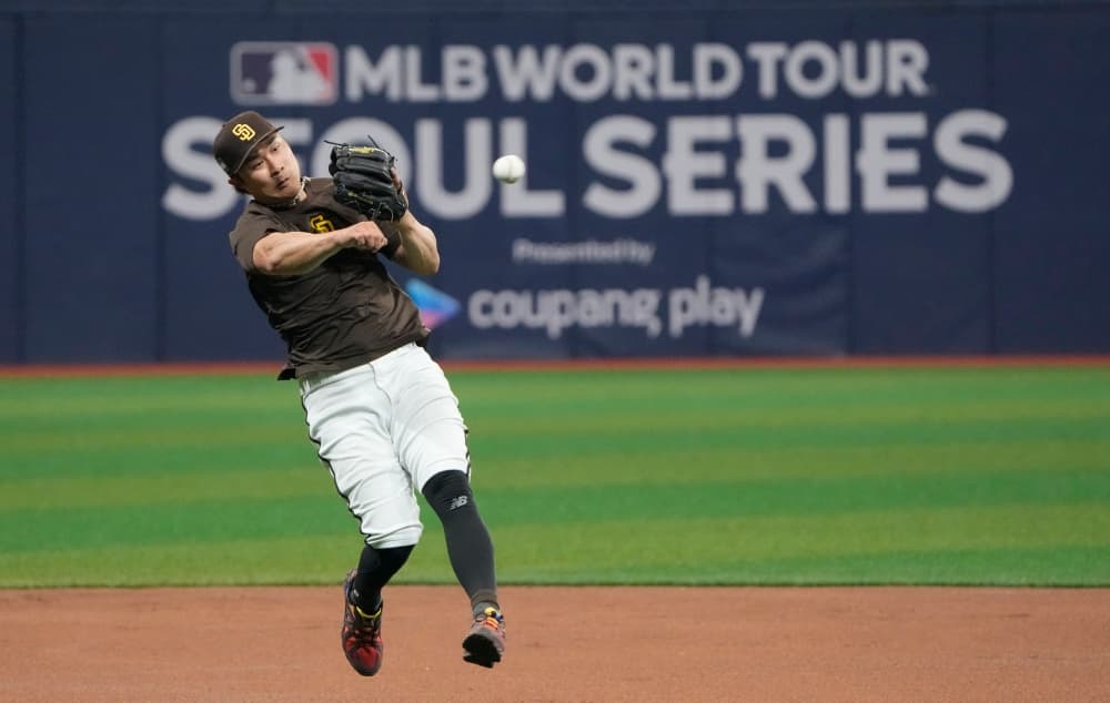Dodgers-Padres season opener is a triumphant homecoming for Korean star Kim