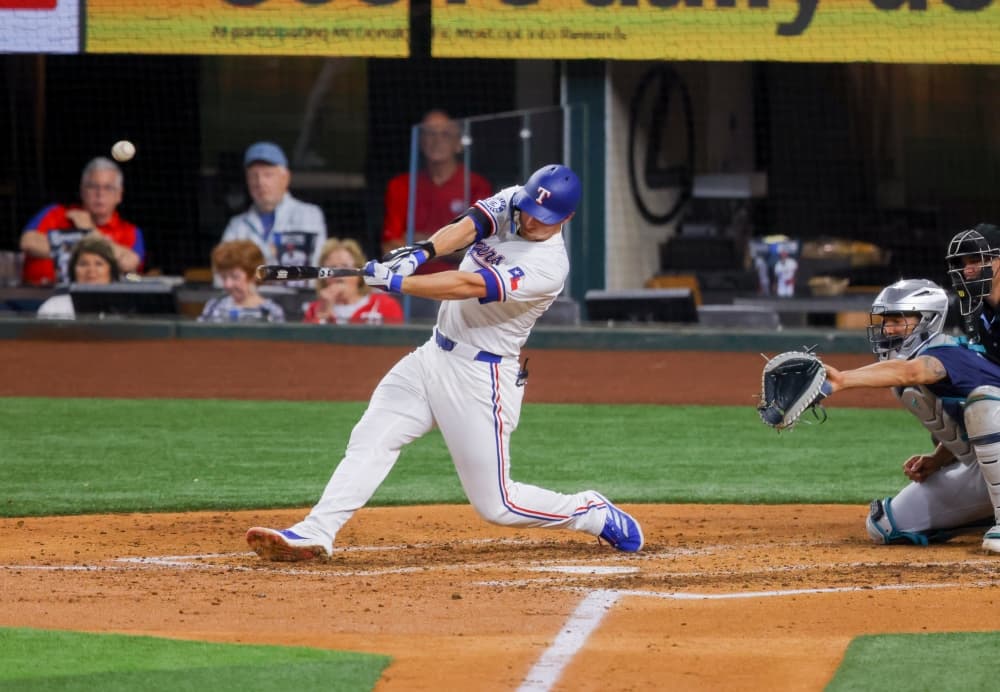 Rangers star Corey Seager hit by pitch, leaves game because of shin contusion