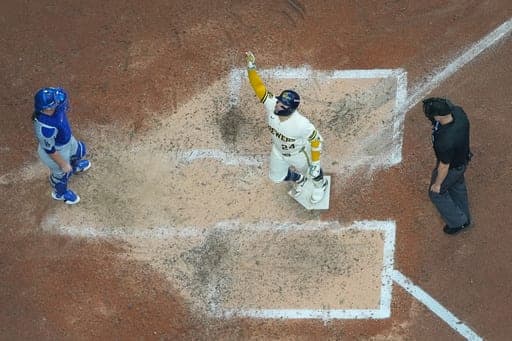 Milwaukee Brewers catcher William Contreras celebrates his home run during the fifth inning of Game 2 of baseball's National League Championship Series between the Milwaukee Brewers and the Los Angeles Dodgers, Monday, Oct. 12, 2026, in Milwaukee. (AP Photo/Abbie Parr) (AP Photo/Abbie Parr)