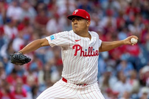 Left-hander Ranger Suárez and Boston Red Sox agree to $130 million, 5-year contract, AP source says