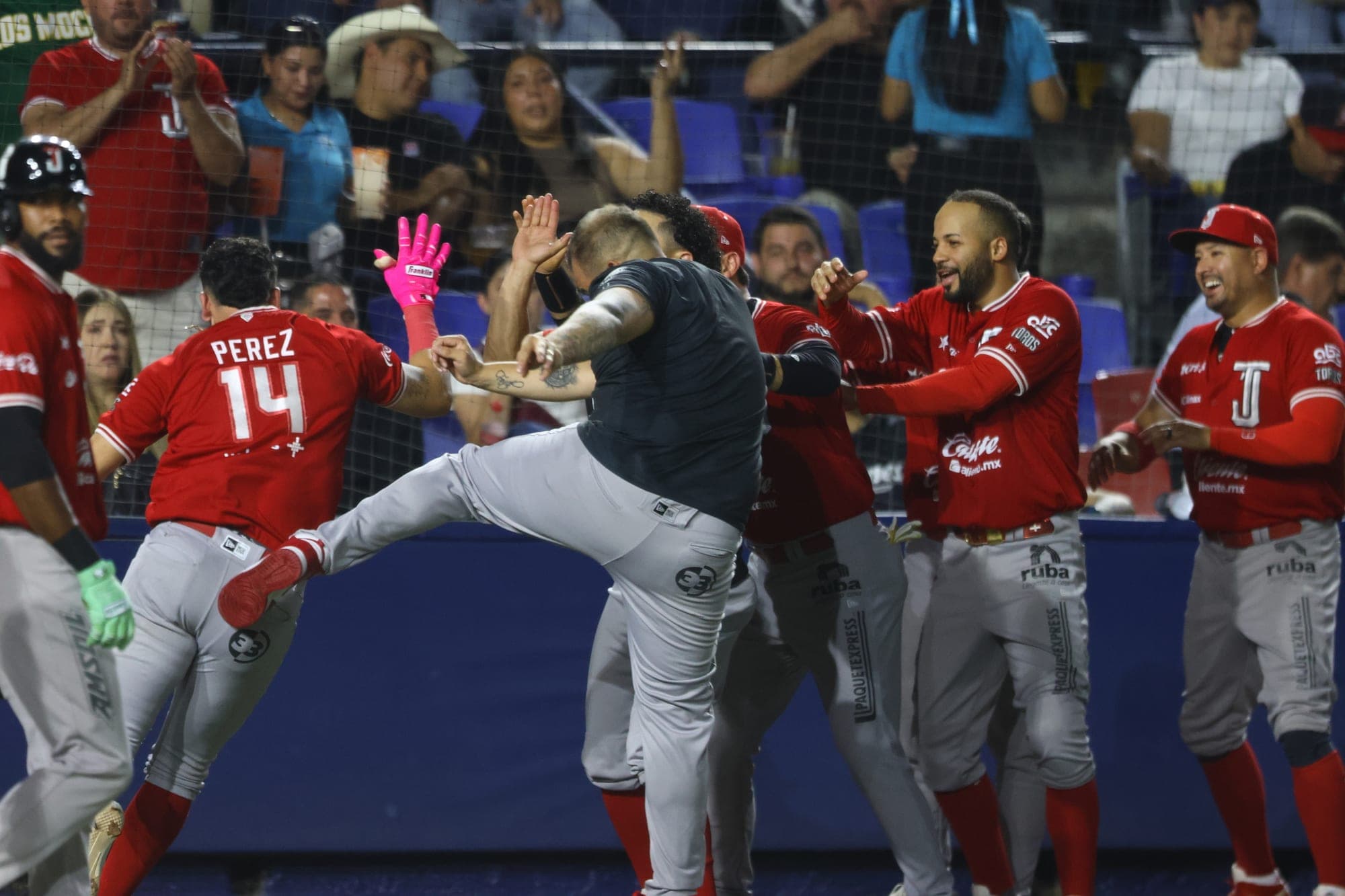 Perez Grand Slam Cele R3G4 RESIZE