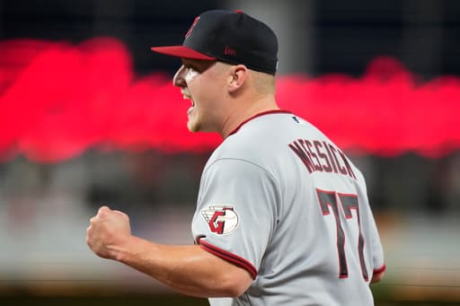 Guardians beat Marlins 3-2 behind Parker Messick’s 6 strong innings