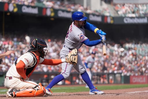 Torrens’ pinch-hit double keys Mets’ 4-run 8th as New York knocks off the Giants again, 5-2