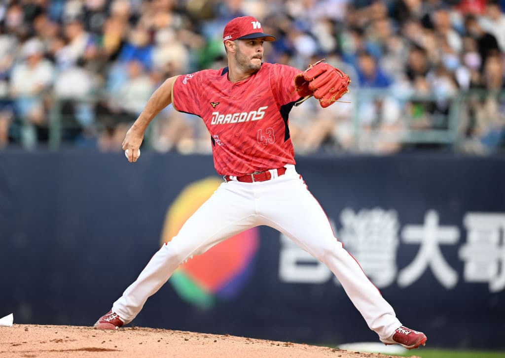 CPBL: Wei Chuan Dragons Earn Playoff Bye; Lions and Monkeys First-Round Series Starts Saturday