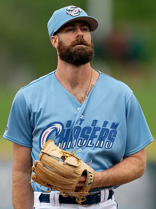 CPBL Roundup: Brothers Reclaim First in Second Half, Lions Take Wild Card Lead