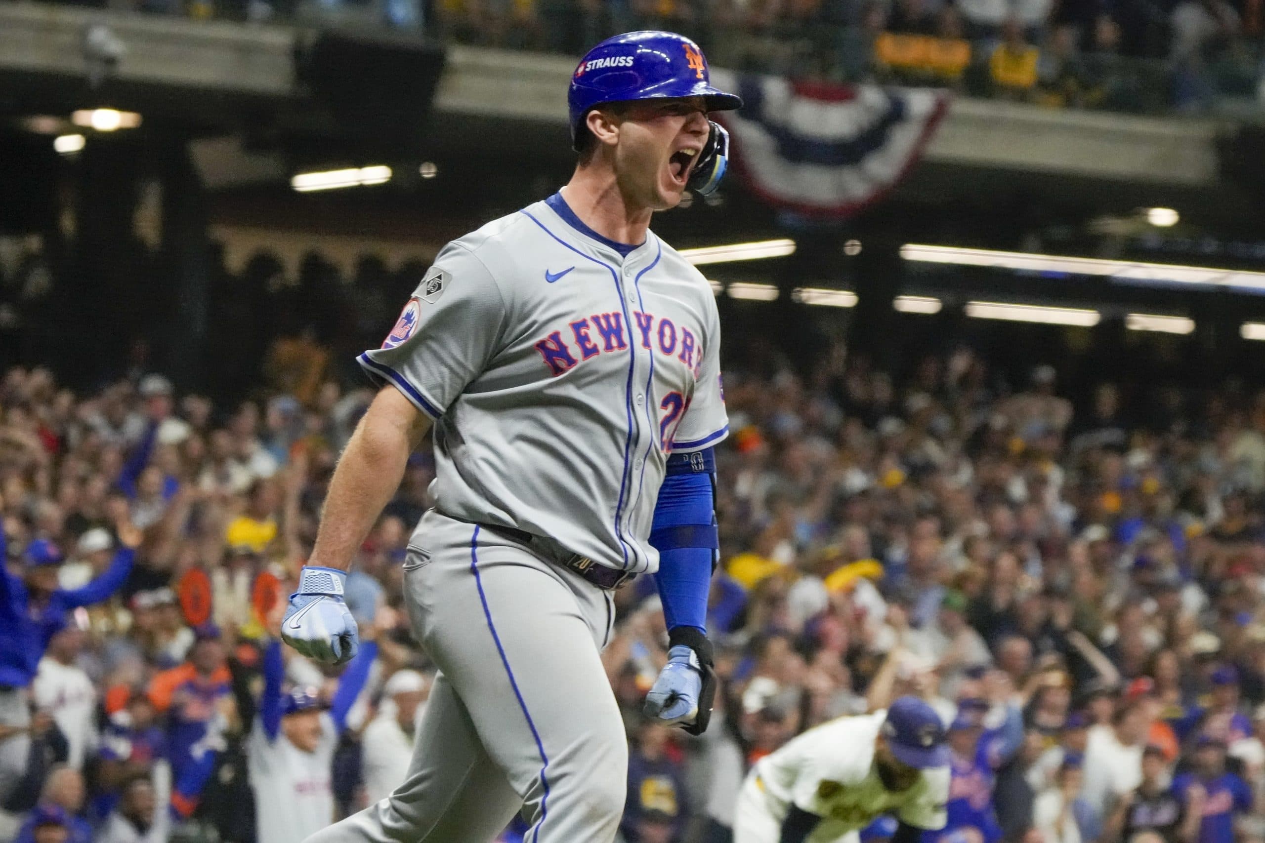 Alonso and Nimmo help power Mets past Athletics 7-6
