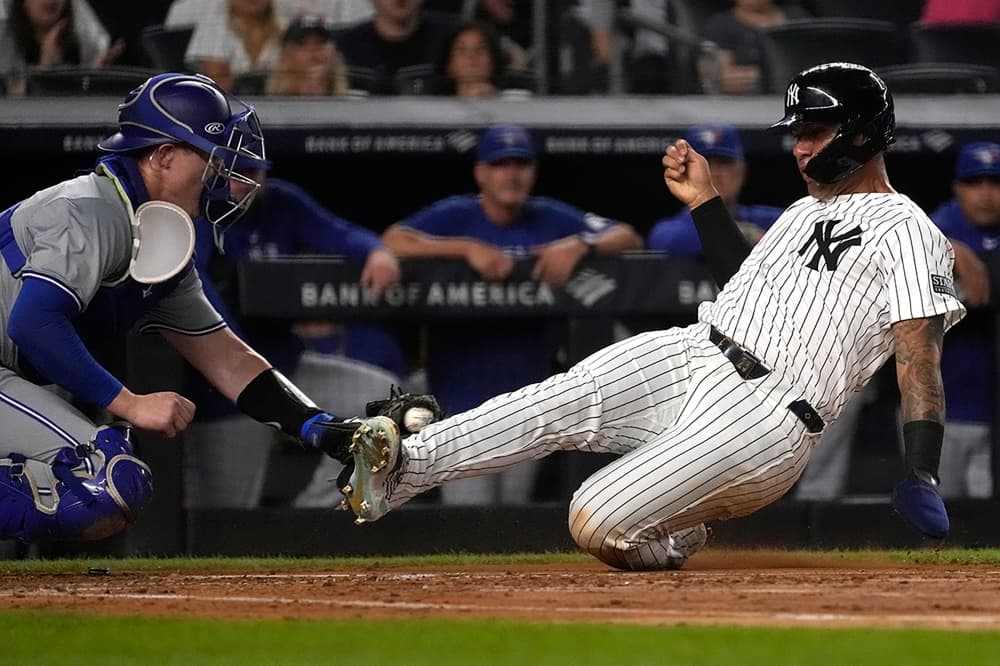 Gleyber Torres Pulled by Aaron Boone For Lack of Hustle in Yankees’ 8-5 Loss to Blue Jays
