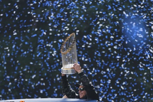Top photos from the World Series parade in Los Angeles