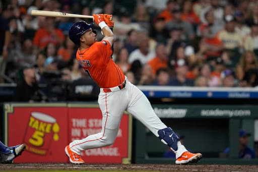 Smith and Diaz hit 3-run homers as Astros beat Cubs 7-4, extend win streak to 5 games