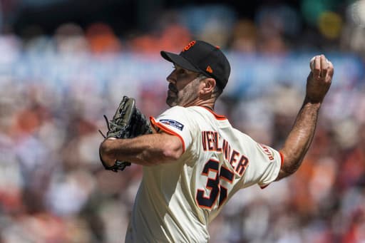 Justin Verlander done after 2 1/3 innings in his home debut for San Francisco Giants against Seattle