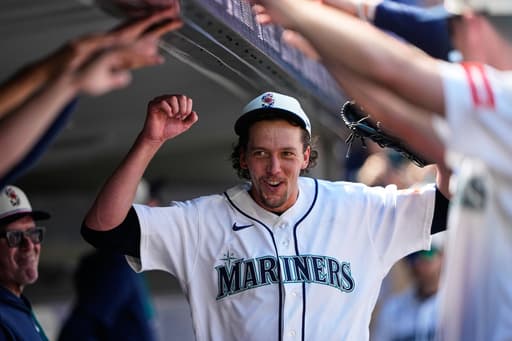 Gilbert dominates as Mariners beat Blue Jays 11-0 on Arozarena grand slam