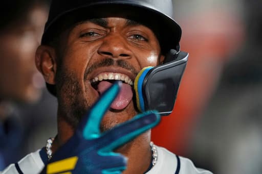 Rodríguez and Naylor go deep early, Mariners hold off White Sox 8-6