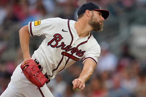 3 homers, strong start by Chris Sale carry Braves to 6-0 win over Royals on opening night in Atlanta