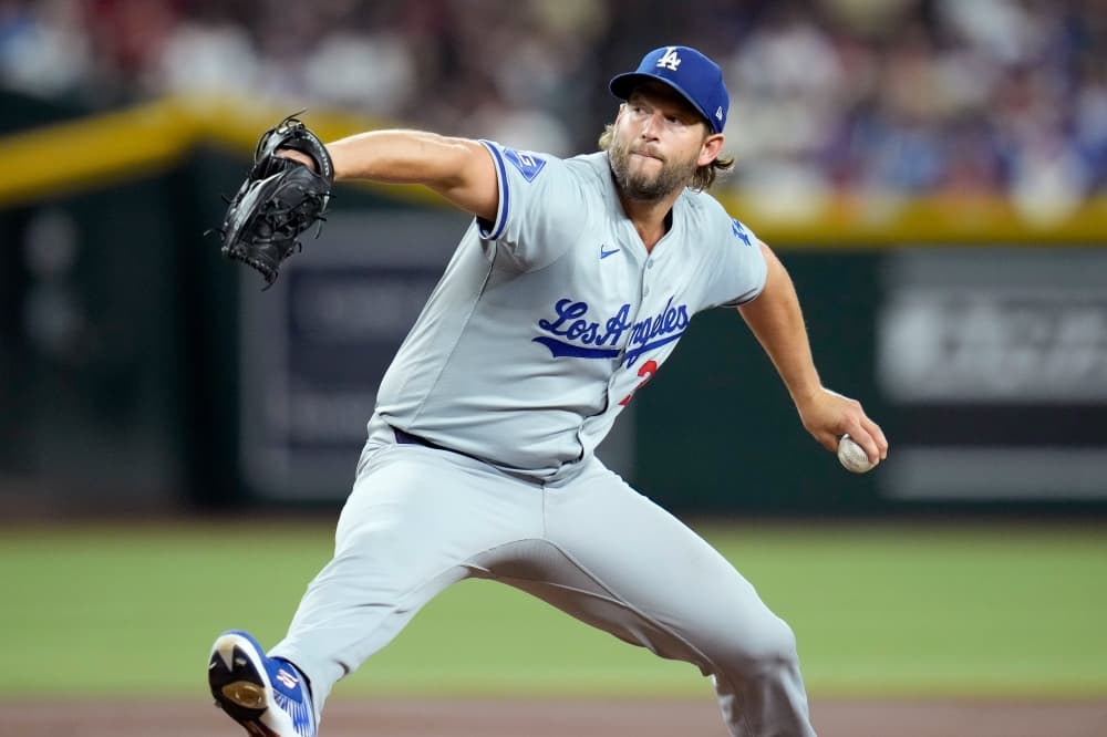 Dodgers’ Clayton Kershaw leaves start against Diamondbacks with toe injury