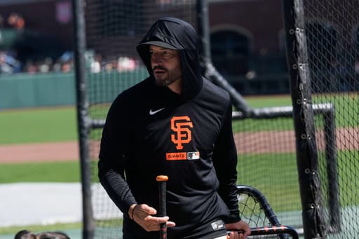 Giants manager Tony Vitello makes debut at last in jump from college ranks to big leagues