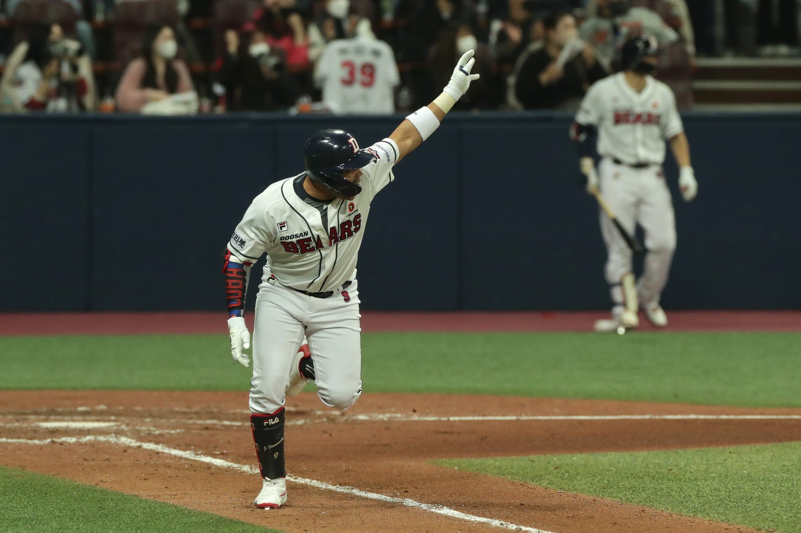 Doosan Bears Break KBO Record Scoring 30 Runs