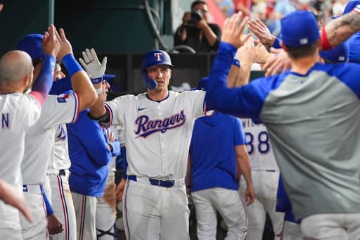 Rangers place SS Corey Seager on 10-day injured list because of a strained right hamstring