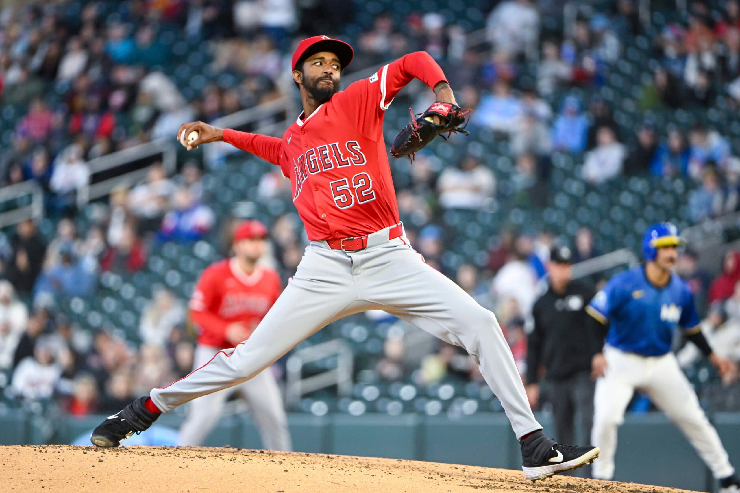 Carl Edwards Jr. Rejoins Rangers Organization With Minor League Deal
