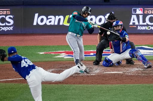 Raleigh homers, Polanco drives in 2 runs and Mariners beat Blue Jays 3-1 in ALCS opener