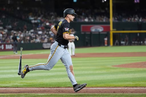 Reynolds hits go-ahead 3-run homer, Pirates score 7 in 8th to beat Dbacks 9=6