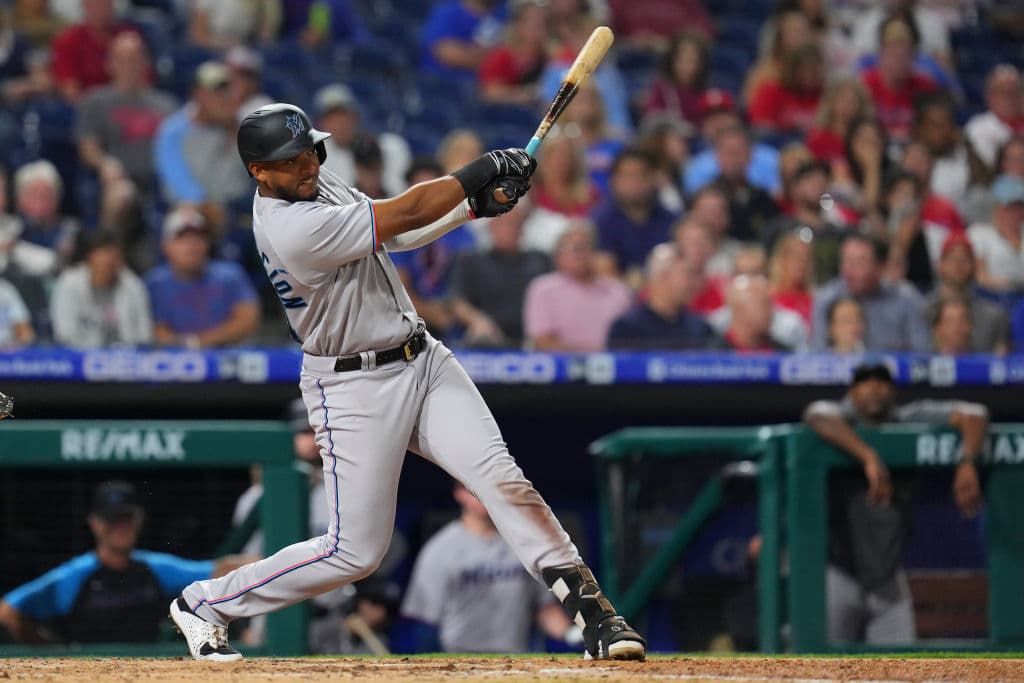 Jerar Encarnacion Signs Minor-League Deal With San Francisco Giants