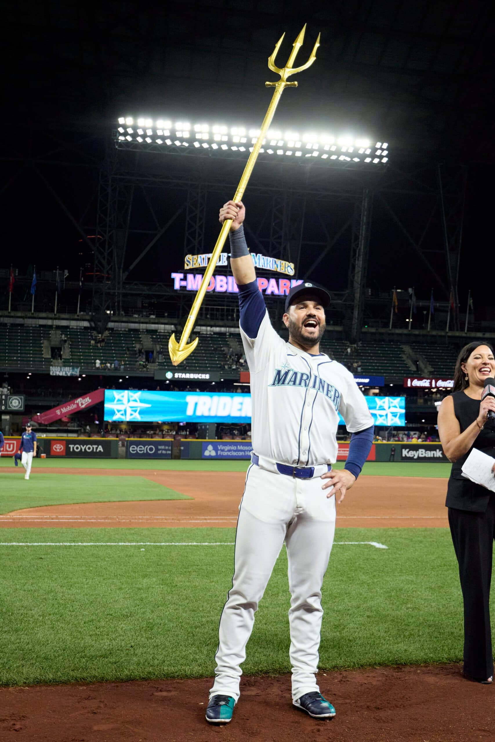 Mariners says pitcher Bryce Miller, outfielder Victor Robles nearing return from injuries