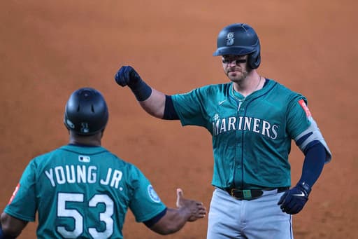 Mitch Garver and Mariners beat Rangers in 12 as all 3 games of series go extra innings