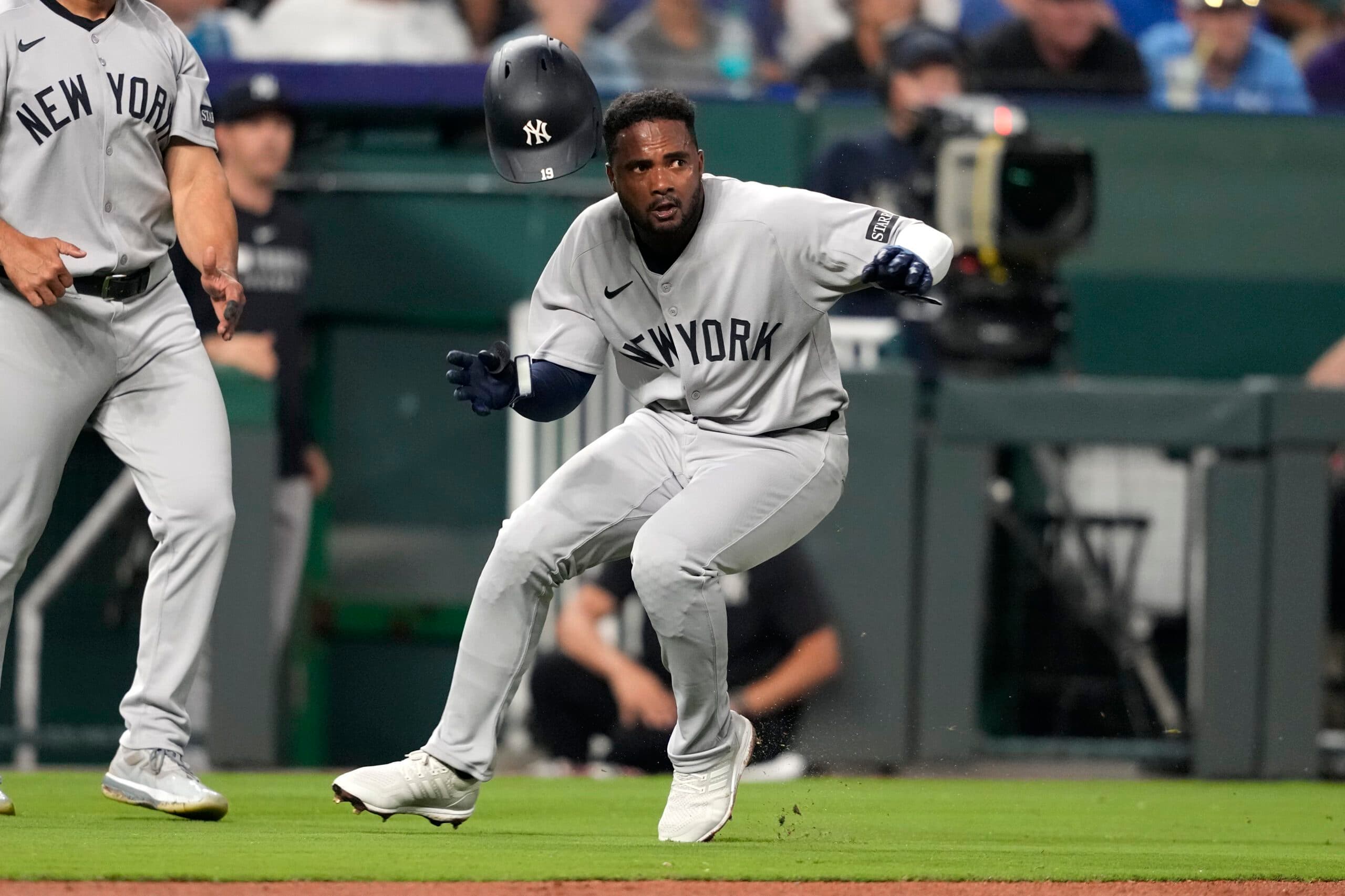 Yankees scratch across late run to edge Royals 1-0 and complete season sweep