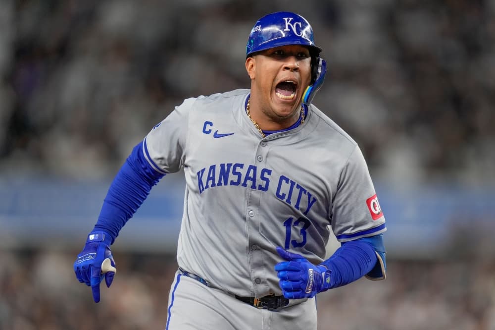 Royals face the Yankees in Game 3 of the ALDS, their first home playoff game since 2015 World Series
