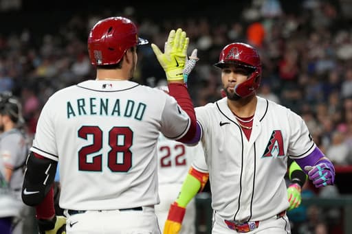 Ketel Marte homers in his 4th straight game, D-backs extend dominance over Giants with 8-2 win