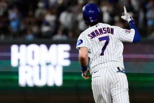 Dansby Swanson hits 2 of Chicago’s 5 HRs as the Cubs beat the Padres 9-7