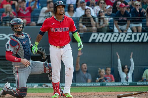 Naylor has RBI double in 8th inning, Guardians beat Twins 5-4 for 4th straight win