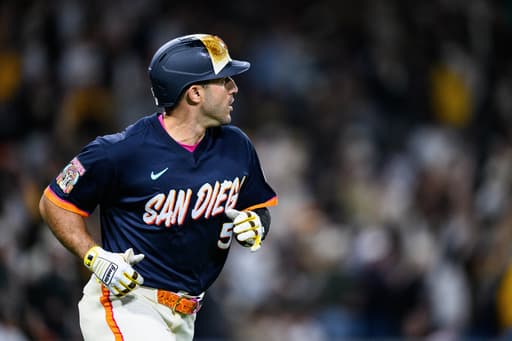 Laureano, Machado, Castellanos homer in the Padres’ 7-3 win over the Athletics
