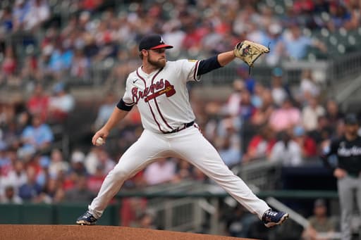 Herrera homers in the Cardinals’ 3-2 win over the Rockies