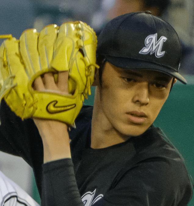 Prized Japanese Pitcher Roki Sasaki says he Intends to Sign with Los Angeles Dodgers