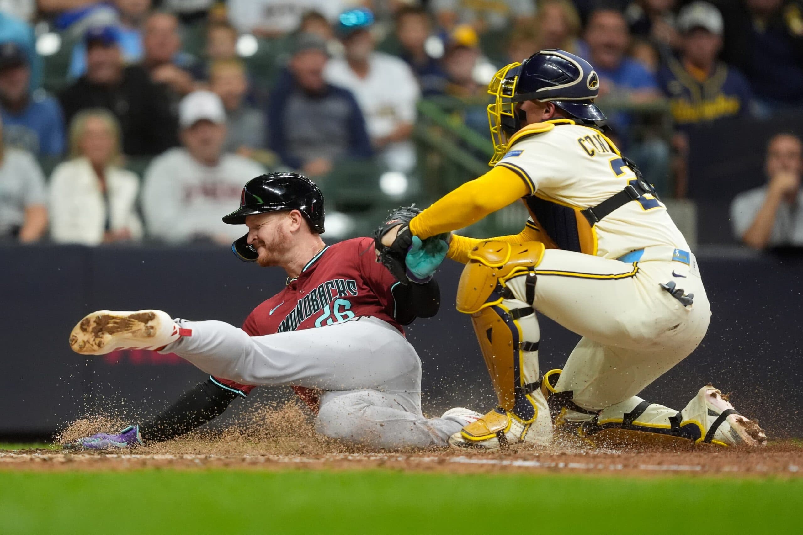 Brewers play the Diamondbacks with 2-1 series lead