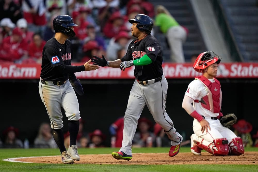 Back-to-back-to-back: Guardians become 1st team in the majors this season to hit 3 straight homers