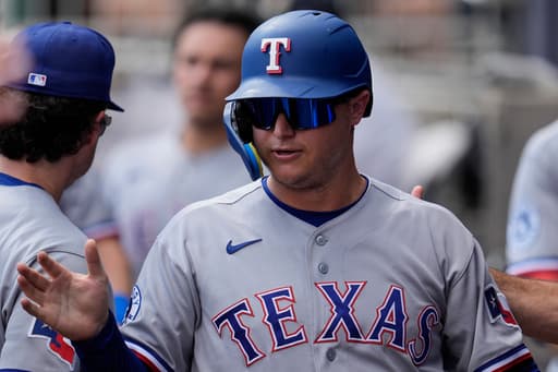 Nimmo delivers go-ahead, 2-run single in 6th inning and drives in 3 as Rangers edge Braves 7-6